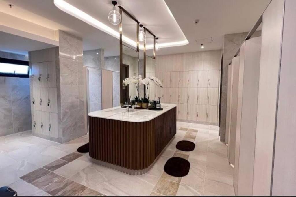Modern Style Room With Sky Pool 古城边天际泳池公寓 Chiang Mai Ngoại thất bức ảnh