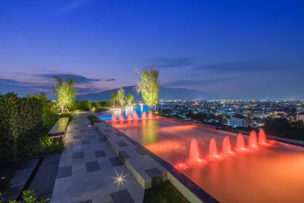 Modern Style Room With Sky Pool 古城边天际泳池公寓 Chiang Mai Ngoại thất bức ảnh